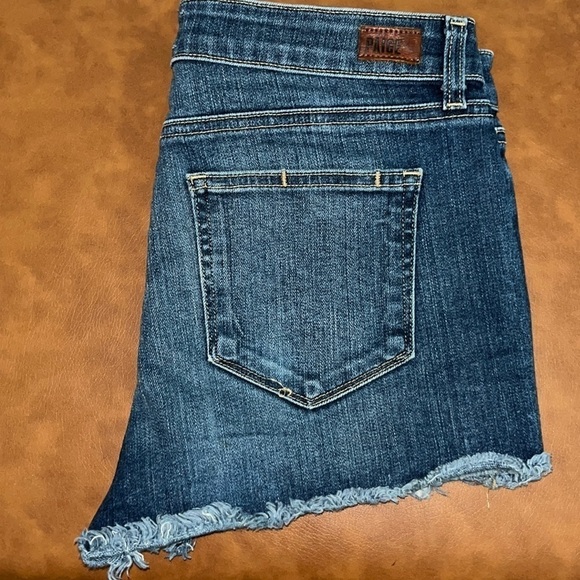 Paige Daryn 2” Inseam High Rise Short Size 27 - Picture 7 of 16